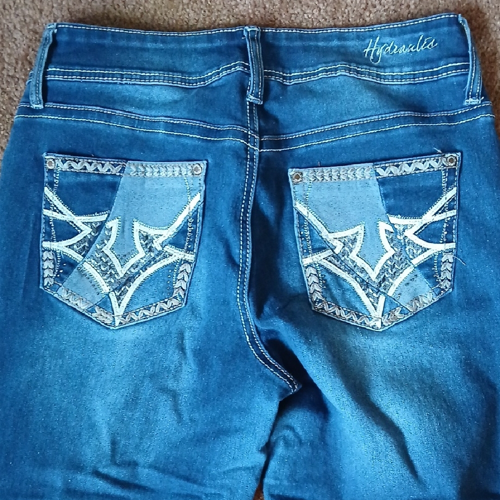 Hydraulic Women's Blue Skinny Jeans with Embroidered Back Pockets